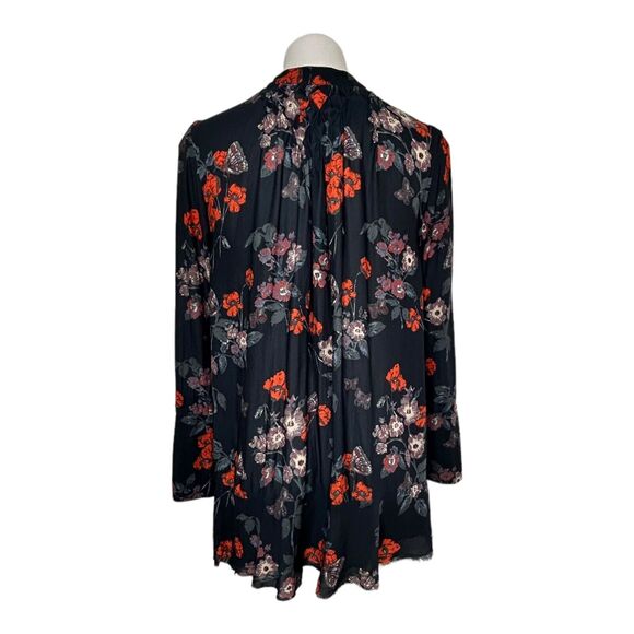 FREE PEOPLE Pebble Crepe So Fine Smocked Tunic Top Navy Floral Bell Sleeve Sz S - Picture 8 of 13